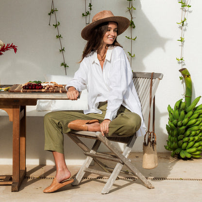 OluKai Featured | Mi'i - Kukui Brown