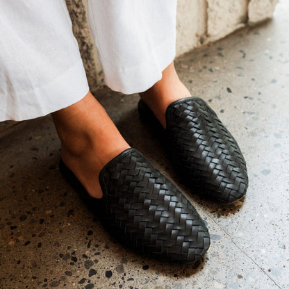 OluKai Customer Favorite | Mi'i - Onyx / Onyx