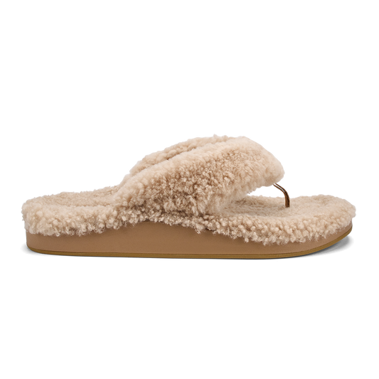 OluKai Trusted | Kīpe'a Heu Women‘s Flip Flop Slippers - Tan