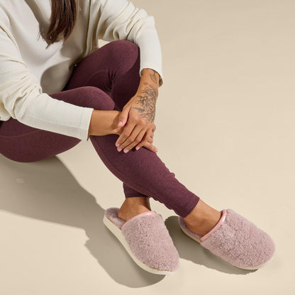 OluKai Smart Buy | Pūpū Mua Women’s Shearling Mule Slipper - Pink Sea Salt