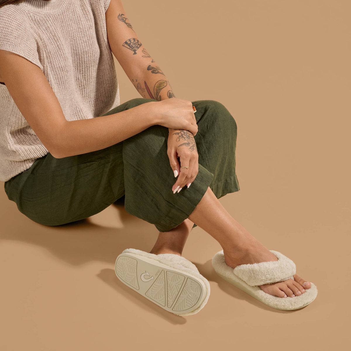 OluKai Trending | Kīpe'a Heu Women‘s Flip Flop Slippers - Tapa