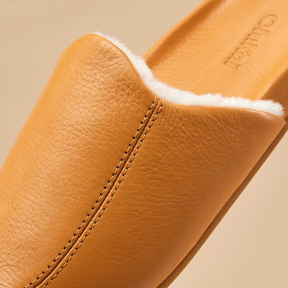 OluKai Trending | Kōnea Women’s Leather Slipper Mules - Saddle
