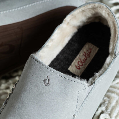 OluKai New | Nohea Women's Leather Slippers - Pale Grey