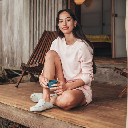 OluKai New | Nohea Women's Leather Slippers - Pale Grey