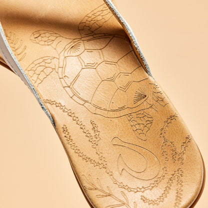 OluKai Customer Favorite | Honu Women’s Leather Sandals - Bright White / Golden Sand