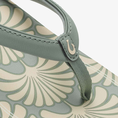 OluKai Recommended | ‘Uiki - Silver Pine / Pa‘i
