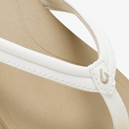 OluKai Featured | Ho‘opio Malua - Bright White / Warm Sand