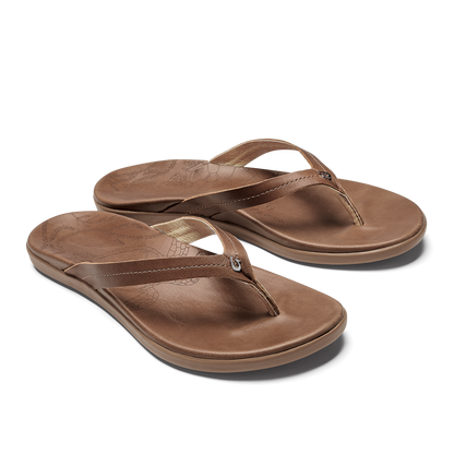 OluKai Signature | Honu Women’s Leather Beach Sandals - Tan