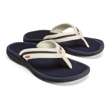 OluKai Discount | ʻOhana Palua - White Sand / Americana