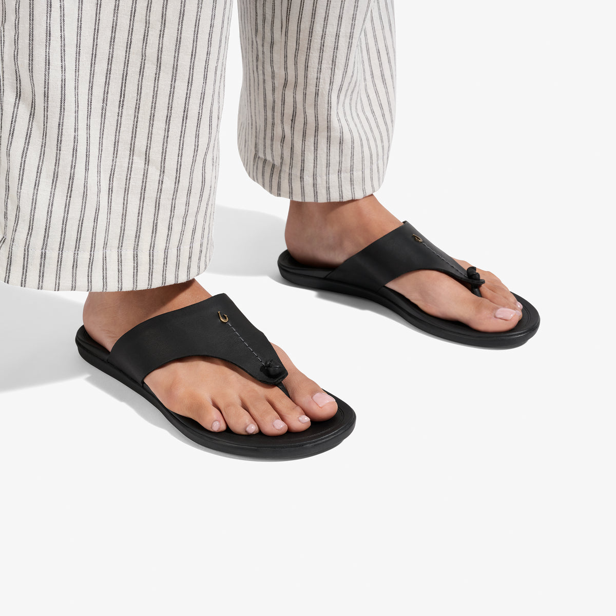 OluKai Trusted | Hoʻopio Mele - Black / Black