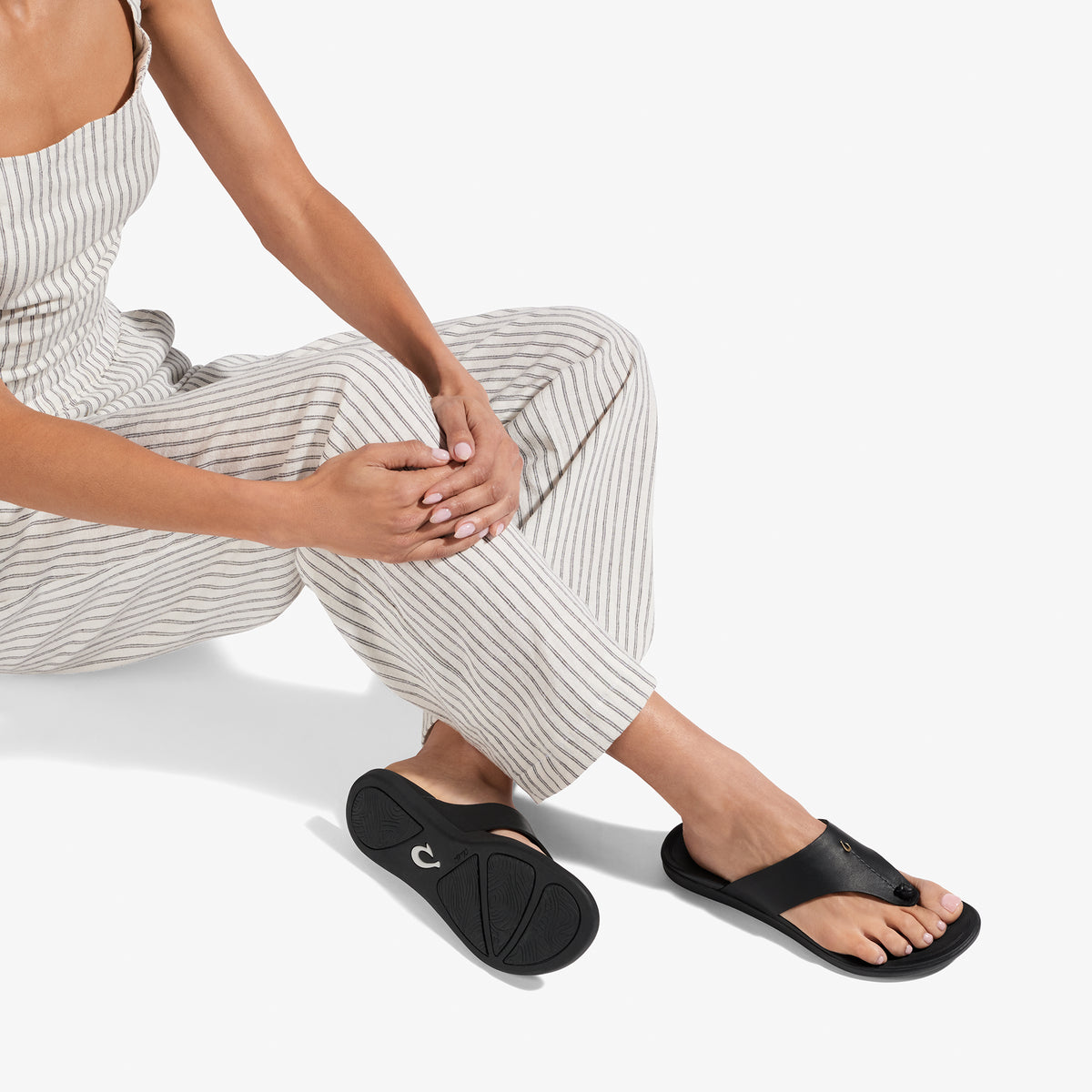 OluKai Trusted | Hoʻopio Mele - Black / Black