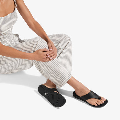 OluKai Trusted | Hoʻopio Mele - Black / Black
