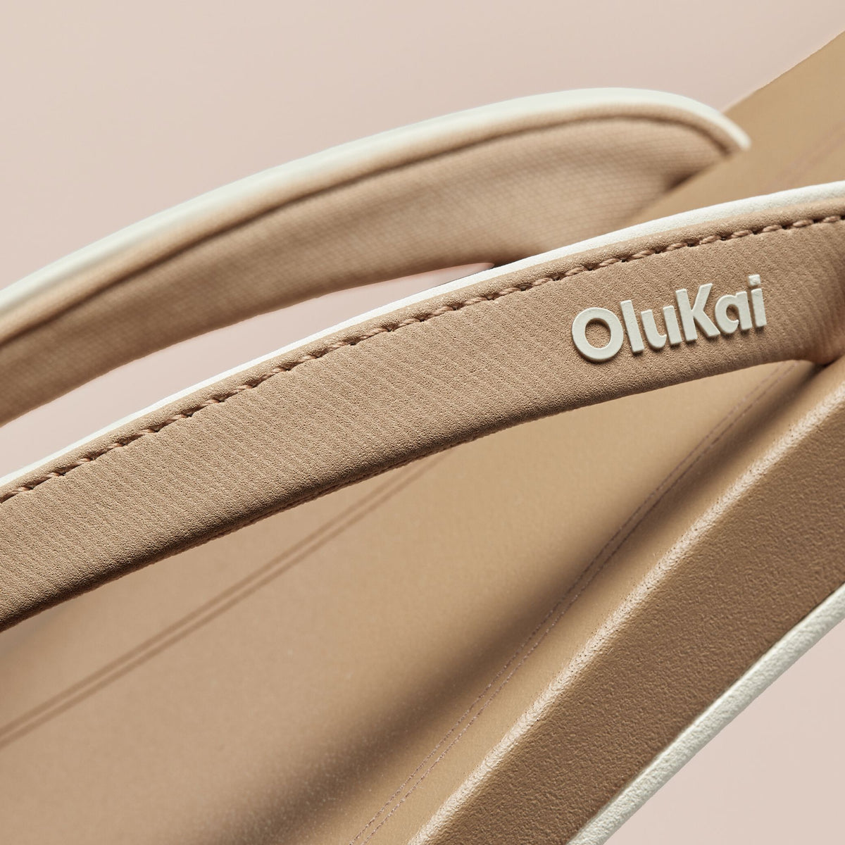 OluKai Smart Buy | ‘Uiki Women’s Everyday Beach Sandals - Warm Sand