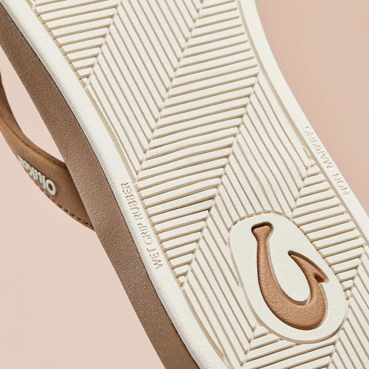 OluKai Smart Buy | ‘Uiki Women’s Everyday Beach Sandals - Warm Sand