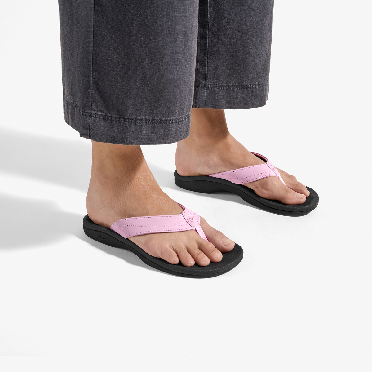 OluKai Quality | ‘Ohana Women's Beach Sandals - Paradise Pink / Lava Rock