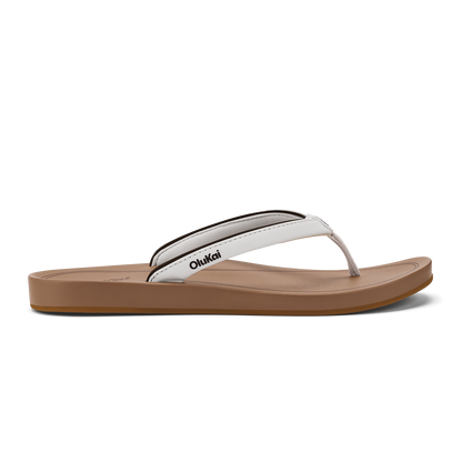 OluKai Signature | ‘Uiki Women’s Everyday Beach Sandals - White Sand / Almond