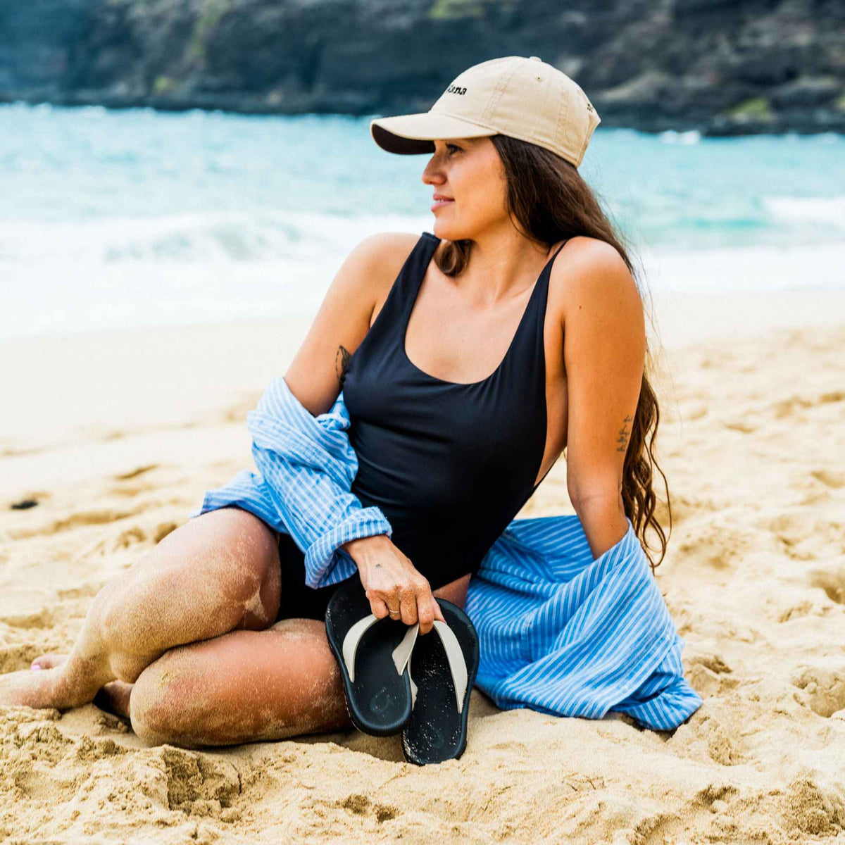 OluKai Special Offer | ‘Ohana - Ecru / Black