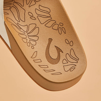 OluKai Best Price | Kipe‘a ‘Olu Women‘s Slide Sandals - Puka / Tan