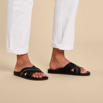 OluKai Latest | Kipe‘a ‘Olu Women‘s Slide Sandals - Black