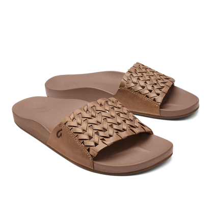 OluKai Best Seller | Kāmola Women’s Leather Slide Sandals - Tan