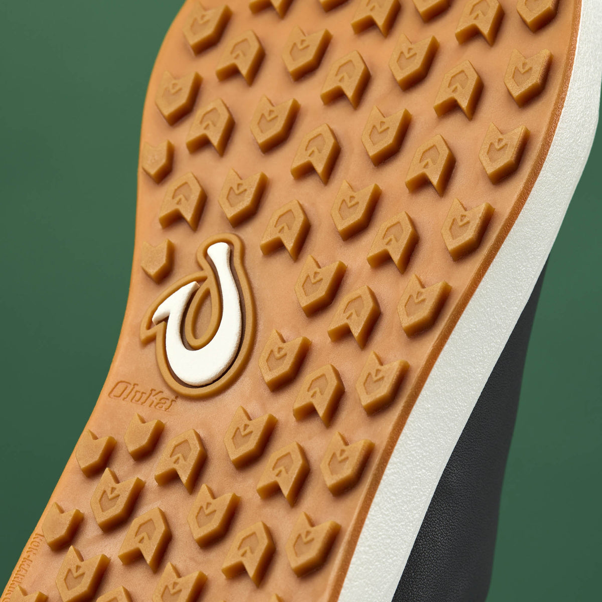 OluKai Trusted | Wailea Women’s Waterproof Leather Golf Shoes - Stone