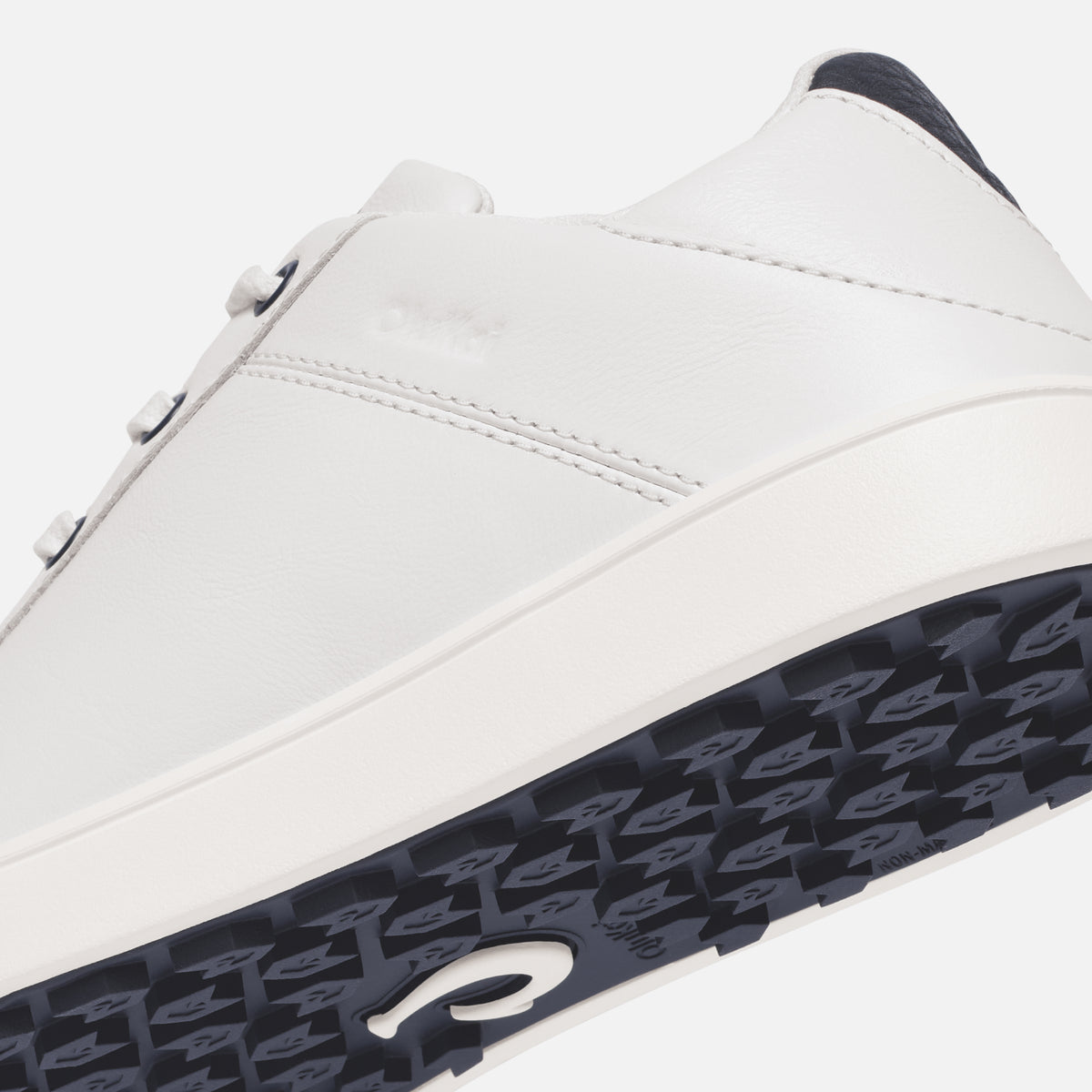 OluKai Deals | Puakea - Bright White / Trench Blue